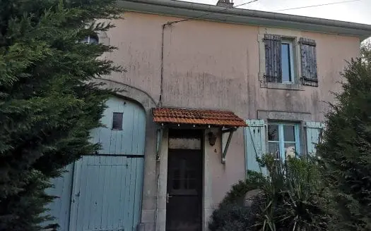 Maison À vendre 2 chambres 142 m², 71000 €