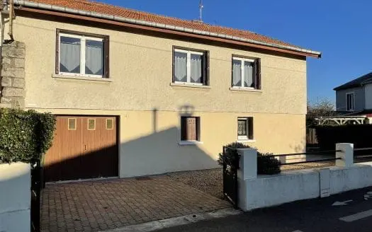 Maison À vendre  3 chambres 97 m², 222500 €