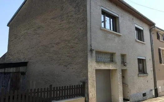 Maison À vendre 4 chambres 120 m², 146000 €