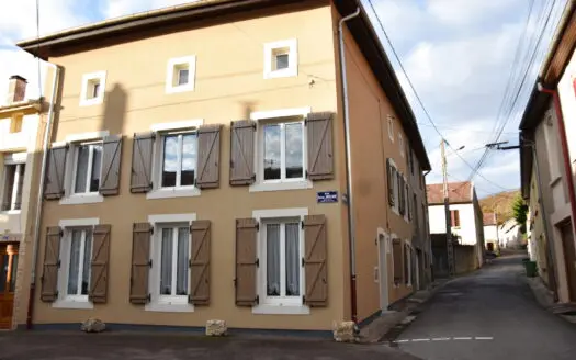 Maison À vendre  3 chambres 122.13999938965 m², 159000 €