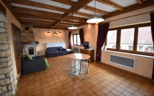 Maison À vendre  3 chambres 150 m², 212000 €