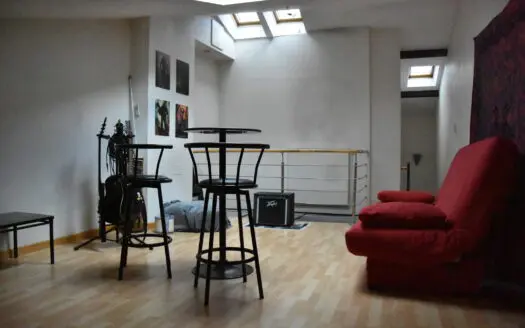 Maison À vendre  4 chambres 113 m², 110000 €