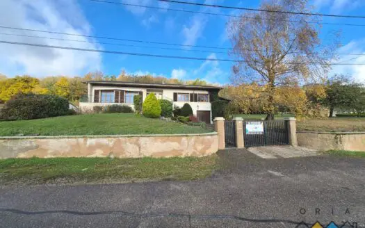Maison À vendre  4 chambres 142 m², 299000 €