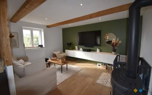 Maison À vendre  5 chambres 200 m², 283500 €