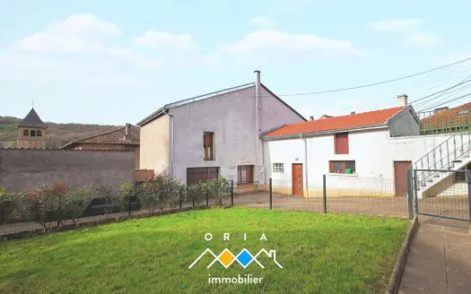 Maison À vendre  3 chambres 133.35 m², 197000 €