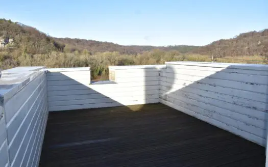 Maison À vendre  3 chambres 115.59999847412 m², 139000 €