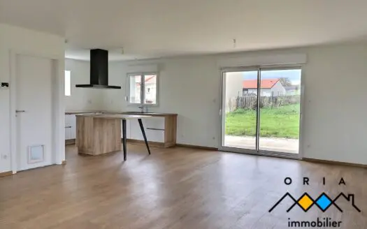 Maison À vendre  3 chambres 103.45 m², 261000 €