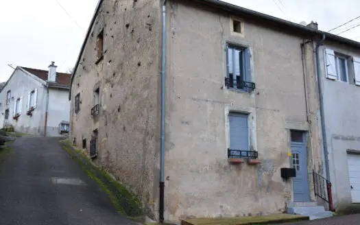 Maison À vendre 3 chambres 123.65 m², 79000 €