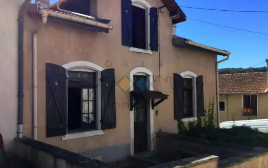 Maison À vendre  2 chambres 96.41 m², 113000 €