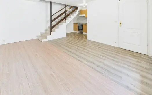 Appartement À vendre  2 chambres 73.5 m², 87000 €