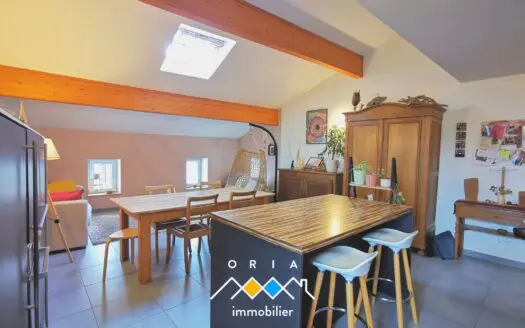 Appartement À vendre  2 chambres 83 m², 155000 €