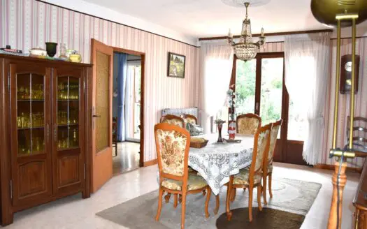 Maison À vendre  2 chambres 134.45 m², 149000 €