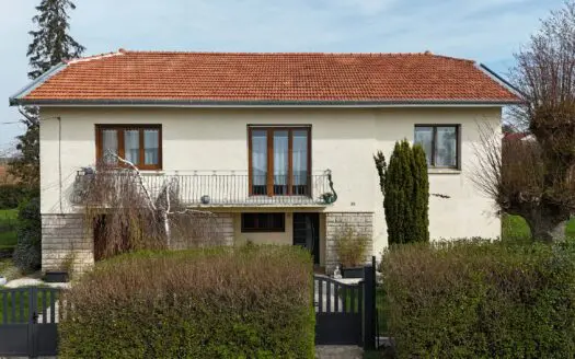 Maison À vendre 3 chambres 149.6 m², 249100 €