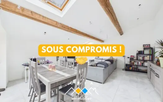 Maison À vendre 3 chambres 157.7 m², 174000 €