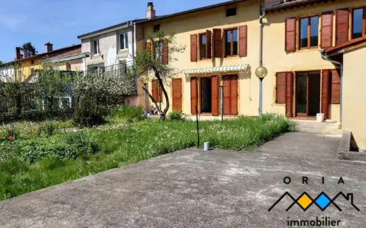 Maison À vendre  3 chambres 270 m², 219000 €