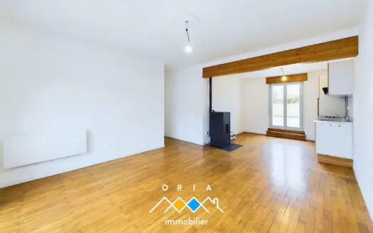 Maison À vendre  3 chambres 97.49 m², 209000 €