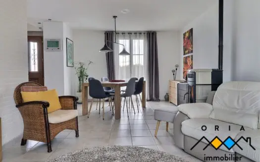 Maison À vendre  4 chambres 106.22 m², 291500 €