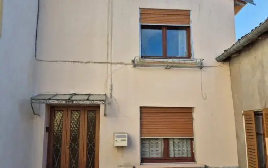 Maison À vendre  4 chambres 115 m², 97000 €