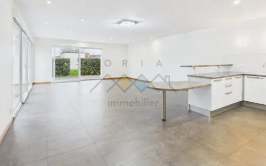 Maison À vendre 4 chambres 140.18 m², 294000 €