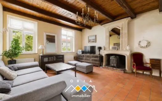 Maison À vendre 4 chambres 146.87 m², 242000 €