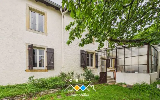 Maison À vendre 4 chambres 163.76 m², 89500 €