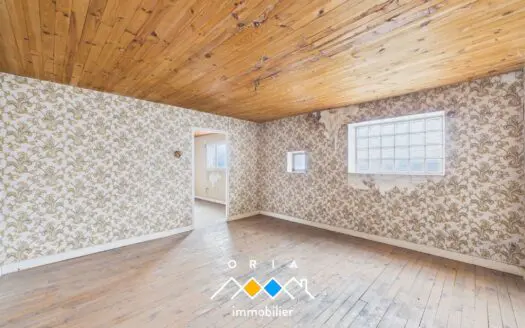 Appartement À vendre 3 chambres 94.9 m², 66000 €