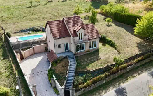 Maison À vendre 3 chambres 124.49 m², 266000 €