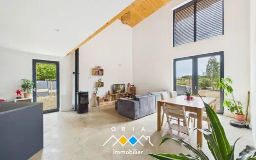 Maison À vendre  3 chambres 145 m², 360000 €